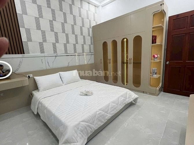Cơ Hội Vàng! Nhà Bến Vân Đồn, Q4 – 58m², Giá 2.28 Tỷ, Thu Nhập 16Tr