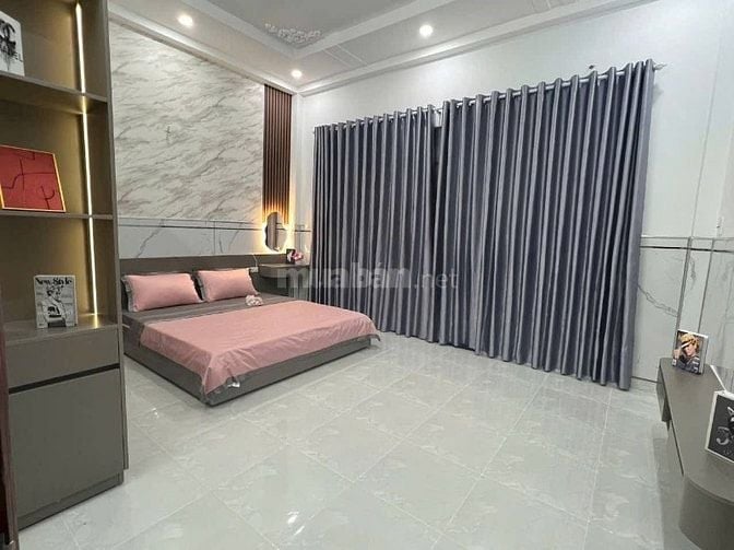 Cơ Hội Vàng! Nhà Bến Vân Đồn, Q4 – 58m², Giá 2.28 Tỷ, Thu Nhập 16Tr