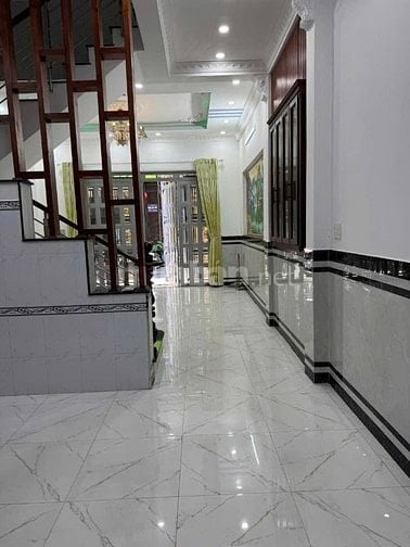 Cơ Hội Vàng! Nhà Bến Vân Đồn, Q4 – 58m², Giá 2.28 Tỷ, Thu Nhập 16Tr