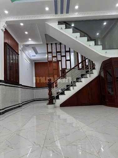Cơ Hội Vàng! Nhà Bến Vân Đồn, Q4 – 58m², Giá 2.28 Tỷ, Thu Nhập 16Tr