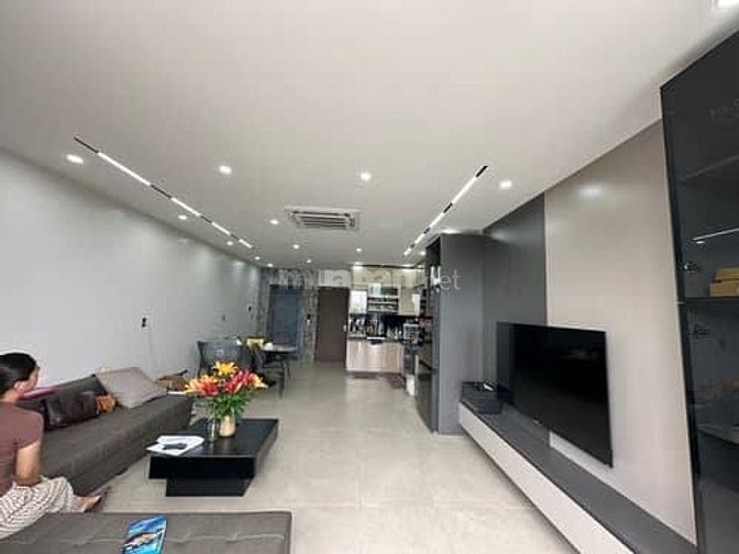 BÁN NHÀ PHỐ NGỌC THỤY – ÔTÔ TRÁNH – KD – THANG MÁY – 5T HIỆN ĐẠI
