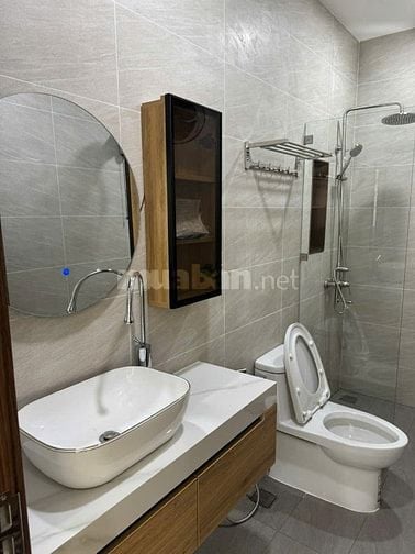 Siêu hiếm! Bán nhà mặt tiền 3 tầng ph.Tân Định, Q1, dt: 5 x13 nở hậu