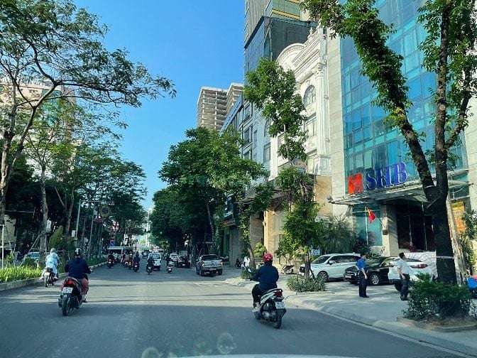 Bán nhà mặt tiền 9m tại 57 Láng Hạ, Đống Đa, Hà Nội