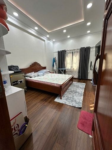Căn góc 3 tầng. hẻm xe tải 8m. 5,3x12m. Gần mặt tiền Trần Hưng Đạo