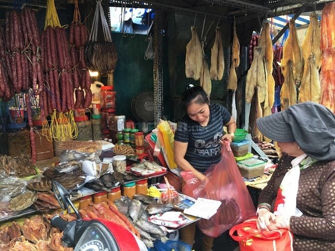 CẦN TIỀN GẤP CHỊ VÂN CẦN RA NHANH LÔ ĐẤT THỔ NGAY TL7