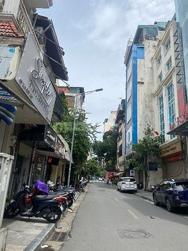Bán toà nhà  VP mặt phố Trần Quốc Toản 250mx11 tầng 220 tỷ