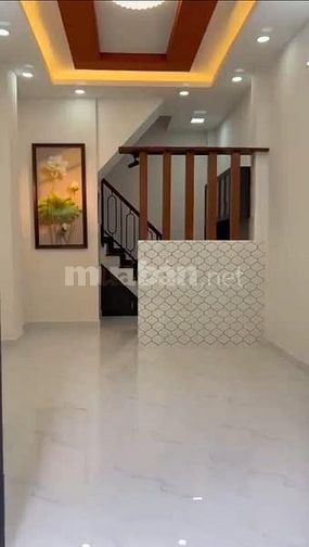 3,95 tỷ Nhà mới xây 2 lầu đúc btct 3,2 x 7 ( 2 pn ) sổ hồng riêng 