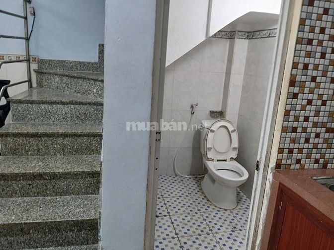 Nhà cho thuê nguyên căn chính chủ, đường 6m, 2 lầu, 2 tolet, 2 phòng n