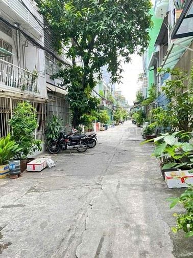 Cần tiền bán gấp nhà MTNB Lạc Long Quân , P.3, Quận 11, chỉ 6.5ty