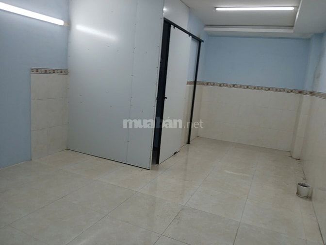 Nhà cho thuê nguyên căn chính chủ, đường 6m, 2 lầu, 2 tolet, 2 phòng n