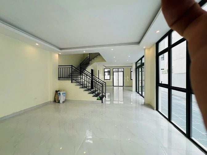 Cho thuê biệt thự cực đẹp Dương Nội: 210m2, 4 tầng, giá 28tr