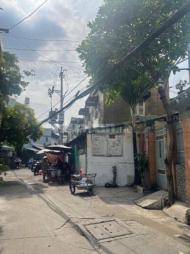 BÁN NHÀ HẺM XE HƠI 113 LẠC LONG QUÂN, PHƯỜNG 3 - GẦN UỶ BAN QUẬN 11 