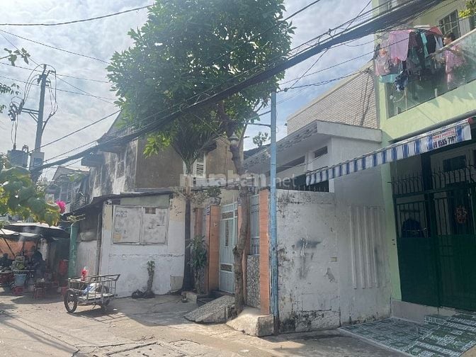 BÁN NHÀ HẺM XE HƠI 113 LẠC LONG QUÂN, PHƯỜNG 3 - GẦN UỶ BAN QUẬN 11 