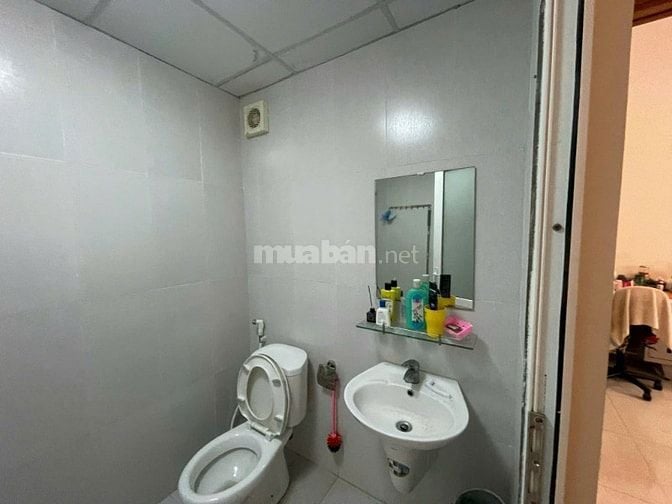 Cho thuê chung cư mặt tiền đường quận 7