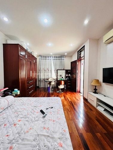 Siêu Cực Đẹp, Bán Mặt Phố Minh Khai, Trần Đại Nghĩa,HBT : 250m2, MT13m