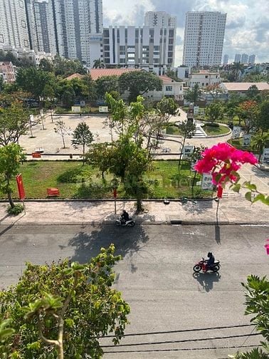 CHO THUÊ NHÀ MẶT TIỀN VÕ LIÊM SƠN VIEW CÔNG VIÊN GẦN TTTM AEON Q8
