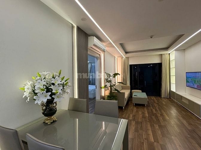Bán căn hộ 115m2 chính chủ quận Cầu Giấy, giá 7,7 tỷ - 0888346562