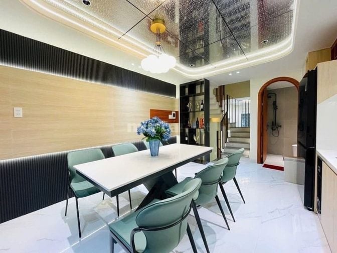 Bán gấp nhà ở đường Nguyễn Lâm, phường 6, quận 10, giá 2 tỷ 750 triệu 
