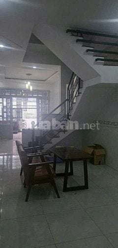 Giá 4,2 Tỷ, gần cầu Long Kiểng, DT 140m2