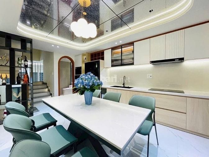 Bán gấp nhà ở đường Nguyễn Lâm, phường 6, quận 10, giá 2 tỷ 750 triệu 