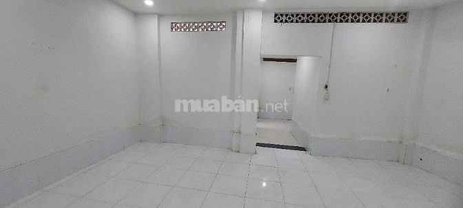 Giá 4,2 Tỷ, gần cầu Long Kiểng, DT 140m2