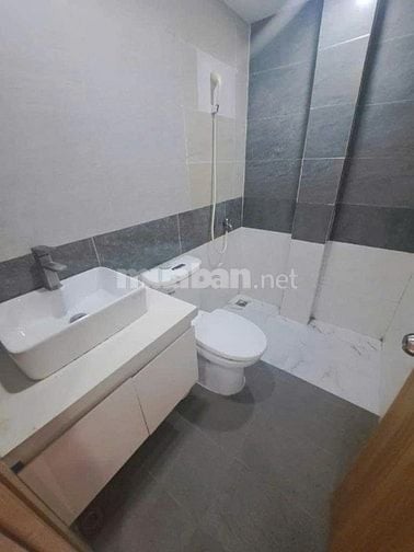 Giá 4,2 Tỷ, gần cầu Long Kiểng, DT 140m2