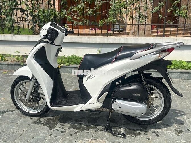 SH 125  2015 cần bán lên đời xe