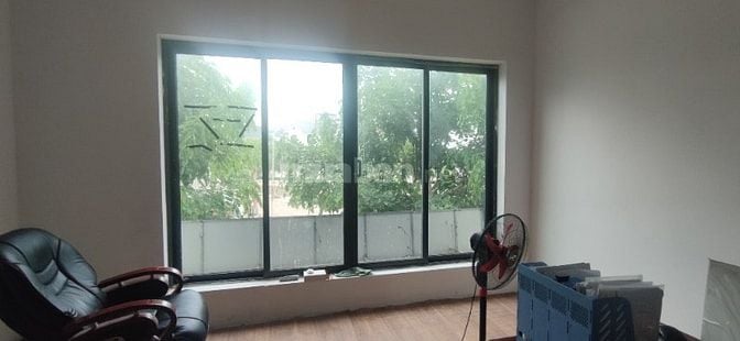 Chính chủ cho thuê SHOPHOUSE TO, ĐẸP, MỚI 4 tầng  khu B đô thị Gelexim