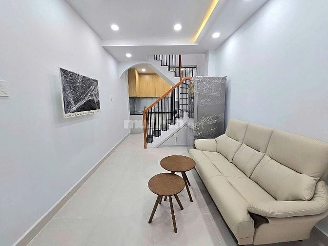 Cô chú cần bán căn nhà Thích Quảng Đức - Phú Nhuận / Giá 970 Triệu