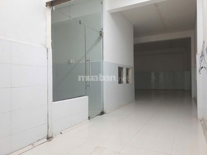 Cho thuê nhà mặt tiền đường Nguyễn Chí Thanh, Phường 9, Quận 5