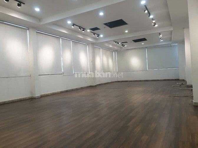 Cho thuê nhà mặt tiền đường Nguyễn Chí Thanh, Phường 9, Quận 5