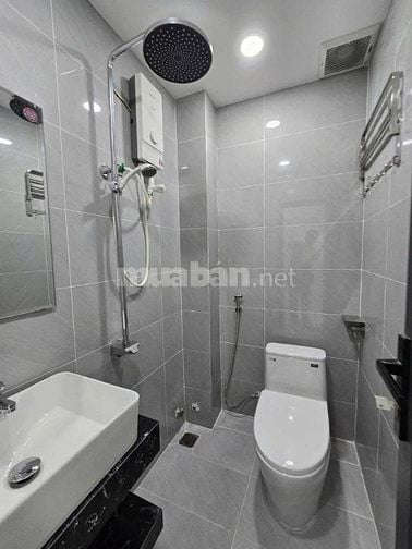Cô chú cần bán căn nhà Thích Quảng Đức - Phú Nhuận / Giá 970 Triệu