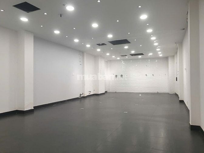 Cho thuê nhà mặt tiền đường Nguyễn Chí Thanh, Phường 9, Quận 5