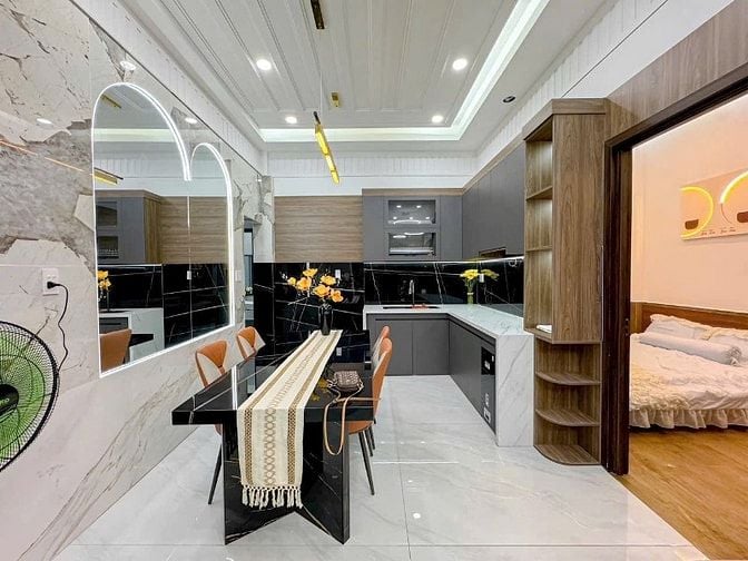 Nhà 50m2 kế Tiểu học Bành Văn Trân đường Chử Đồng Tử, Tân Bình 2ty090