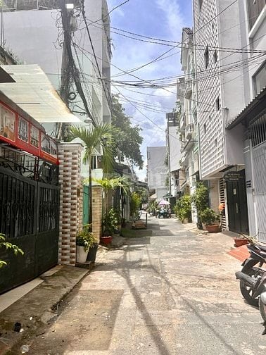 Nhà 3 Lầu Hẻm VIP Tô Hiến Thành Quận 10 5x22 chỉ 18 tỷ nở hậu thuê 50t
