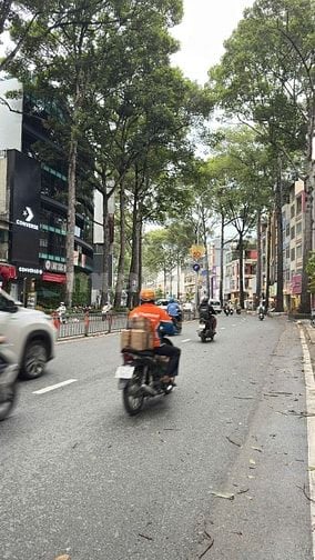 MT 3/2.Thu nhập 1T/N.237m2.4 tầng. Ngay metro số 2. Chỉ 35T