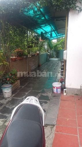 Nhà 5 tầng SDCC mới xây Phố Thanh Lân mặt hồ giá nhỉnh 5 tỷ