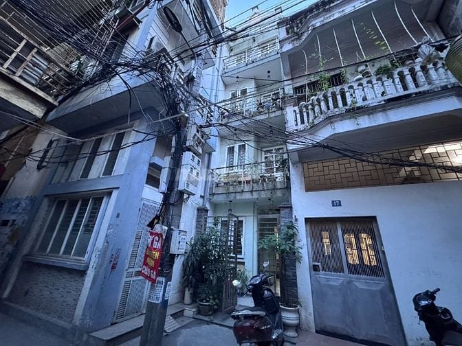 Chính chủ bán Nhà lô góc cực thoáng sáng ngõ nông sát mặt đường
