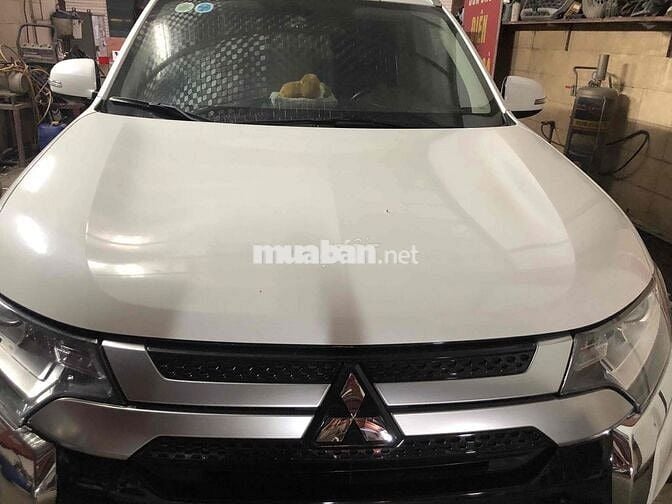 Mitsubishi Outlander 2023 2.0 CVT - 22222 km