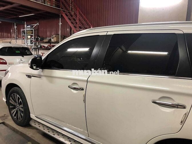 Mitsubishi Outlander 2023 2.0 CVT - 22222 km