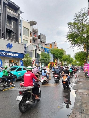 CHO THUÊ NHÀ MẶT TIỀN - ĐƯỜNG SƯ VẠN HẠNH, QUẬN 10