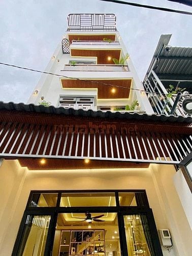 Nhà tuyệt đẹp DT:4x18m góc 2 mặt hẻm trước sau xe hơi Nguyễn Văn Khối