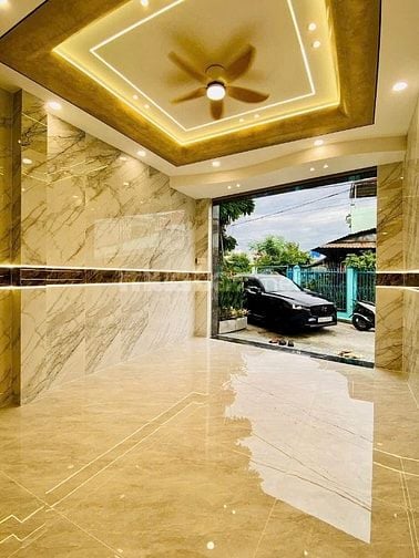 Nhà tuyệt đẹp DT:4x18m góc 2 mặt hẻm trước sau xe hơi Nguyễn Văn Khối