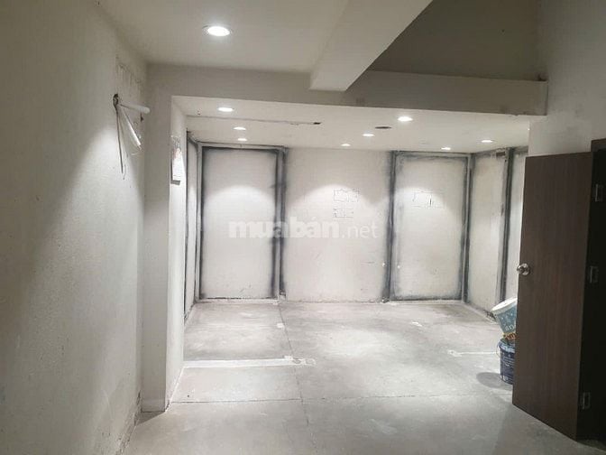 Cho thuê nhà mặt tiền kinh doanh đường Nguyễn Trãi, Phường 3, Quận 5
