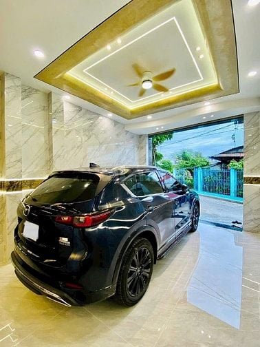 Nhà tuyệt đẹp DT:4x18m góc 2 mặt hẻm trước sau xe hơi Nguyễn Văn Khối