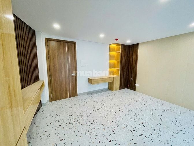 MB CẦU SG Q2 CÓ LỬNG SIÊU XINH PHONG CÁCH HIỆN ĐẠI PHÙ HỢP Ở VÀ LÀM VP