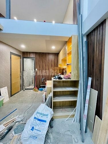 MB CẦU SG Q2 CÓ LỬNG SIÊU XINH PHONG CÁCH HIỆN ĐẠI PHÙ HỢP Ở VÀ LÀM VP