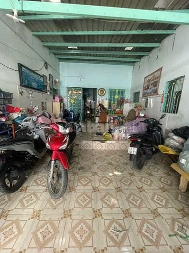 Nhà cũ tìm chủ xây mới, gần cầu Long Kiểng, DT 147m2