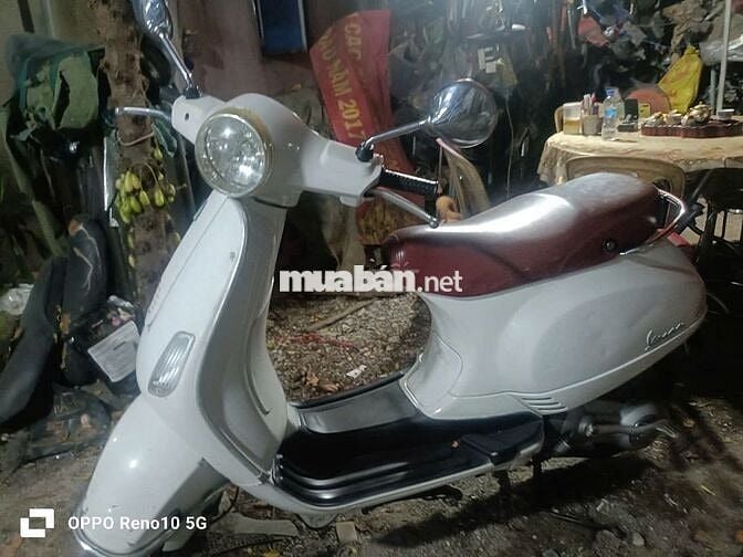 Piaggio Vespa Ý LX150