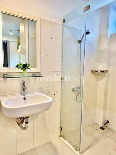 Gía 10tr/tháng đến 13.5tr/tháng, căn hộ Ngay đường Xuân Thủy P. ThảoĐ